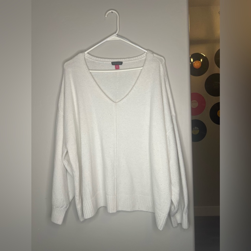 Vince Camuto Sweater 🤍